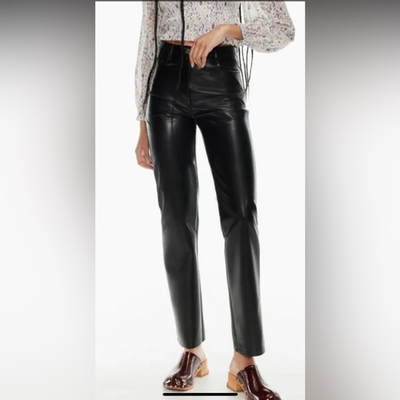 Aritzia Pants - Aritzia Melina Pant Size 4